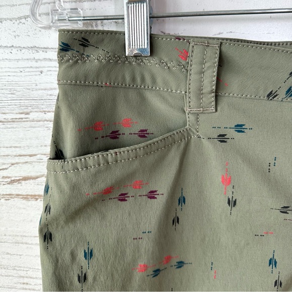 EDDIE BAUER Southwest Floral Nylon Skirt Skort Golf Outdoor Hiking 2 Green - Picture 3 of 10